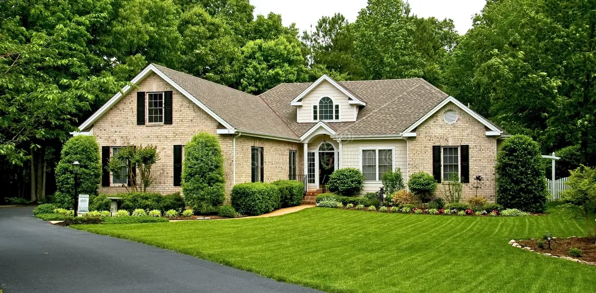 landscaping milwaukee